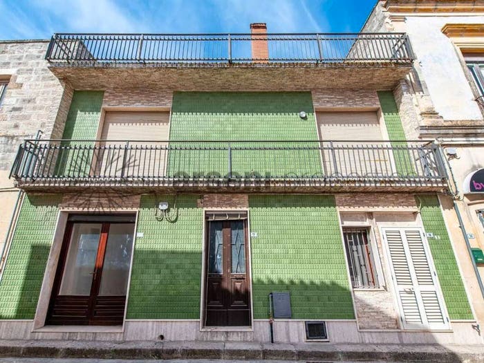 Casa con 6 locali in vendita in Via Vittorio Veneto, Botrugno