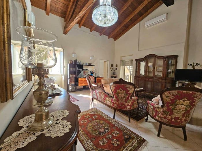 Casa con 6 locali in vendita in Via Ortogrande, Scaletta Zanclea