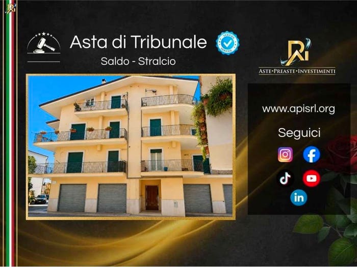 Appartamento con 6 locali in vendita in Via Giro Esterno, Centro, Cagnano Varano