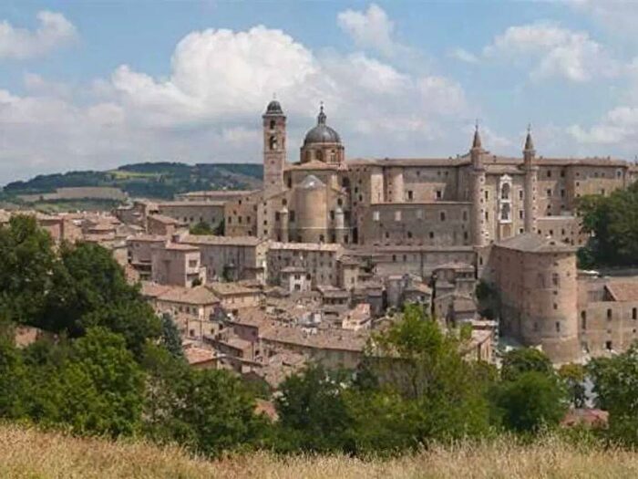 Casa con 5 locali in vendita in Piazza Pieve Di Cagna, Pieve Di Cagna, Urbino