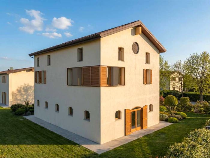 Casa con 6 locali in vendita in Strada Cadiane, Baggiovara, Modena