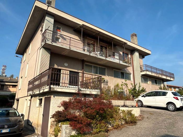 Casa quadrilocale in vendita in Via Palani, Caronno Varesino
