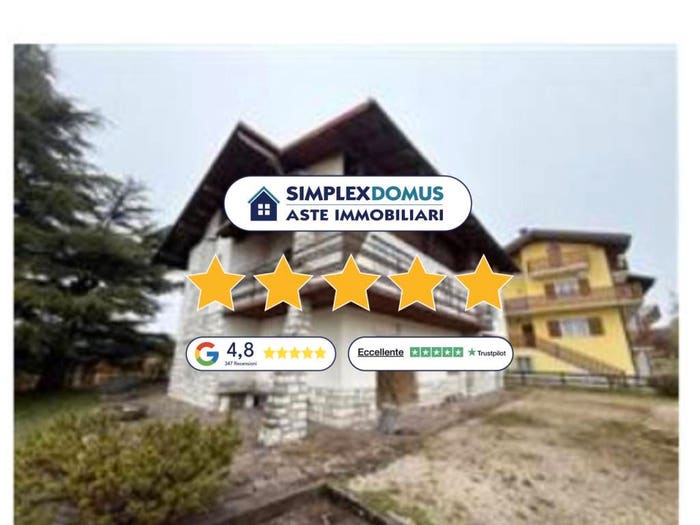 Casa con 6 locali in vendita in Viale Dolomiti, Chiesa, Lavarone