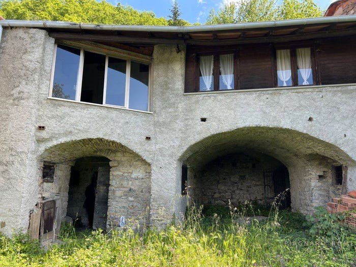 Casa quadrilocale in vendita in Pontremoli