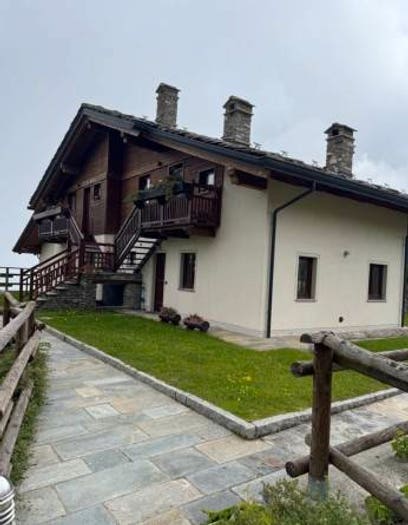 Appartamento con 6 locali in vendita in Frazione Piccolo Rosier, Champorcher