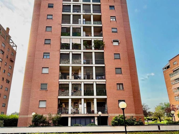 Appartamento trilocale in vendita in Via Francesco Gonin, Giambellino, Milano