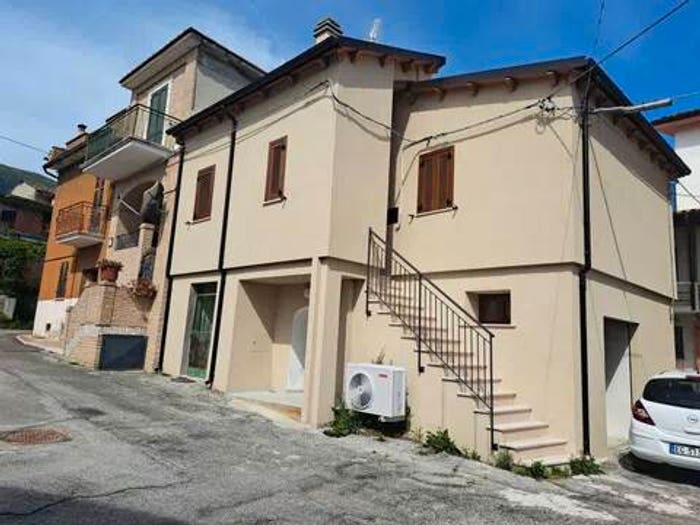 Casa trilocale in vendita in Via Pietro Nenni No Number, Villa Lempa, Civitella del Tronto
