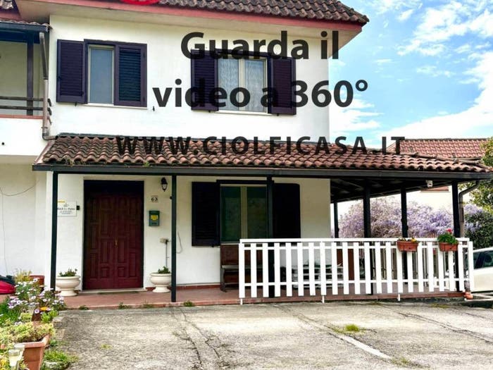 Casa con 6 locali in vendita in Via Sant'Antonino, Cassino