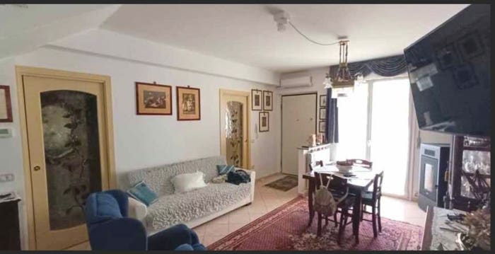 Casa con 5 locali in vendita in Monte Porzio
