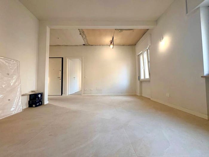 Appartamento trilocale in vendita in Via Camillo Tassi, Zona, Piacenza