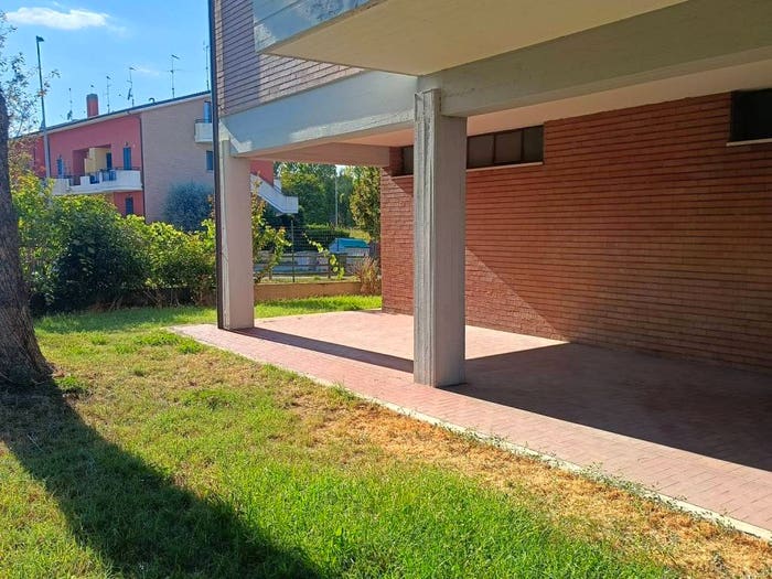 Appartamento quadrilocale in vendita in Via John Fitzgerald Kennedy, Centro, Montelabbate