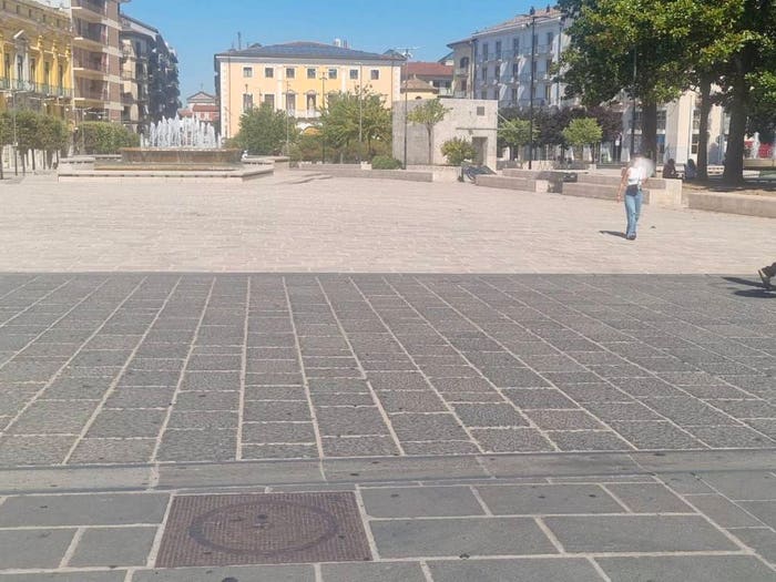 Casa quadrilocale in vendita in Piazza della Libertà, Centro Storico, Avellino