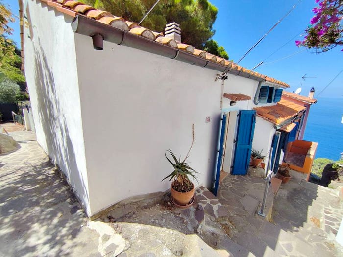 Casa trilocale in vendita in Strada Provinciale per Pomonte, La Guardia, Marciana