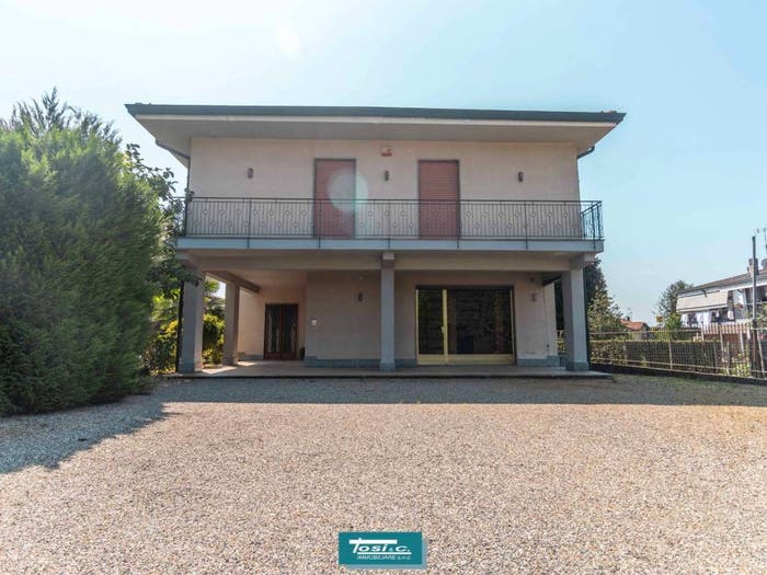 Casa con 5 locali in vendita in Via Pul Stretta, Centro, Gozzano