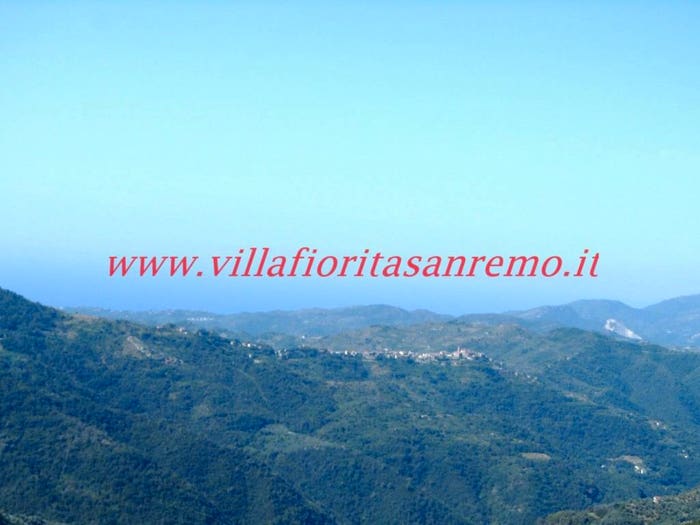 Casa trilocale in vendita in Bajardo
