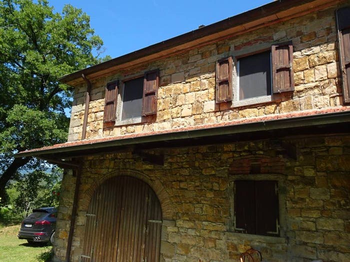 Casa con 6 locali in vendita in Strada Comunale Villa Casole, Ortignano Raggiolo
