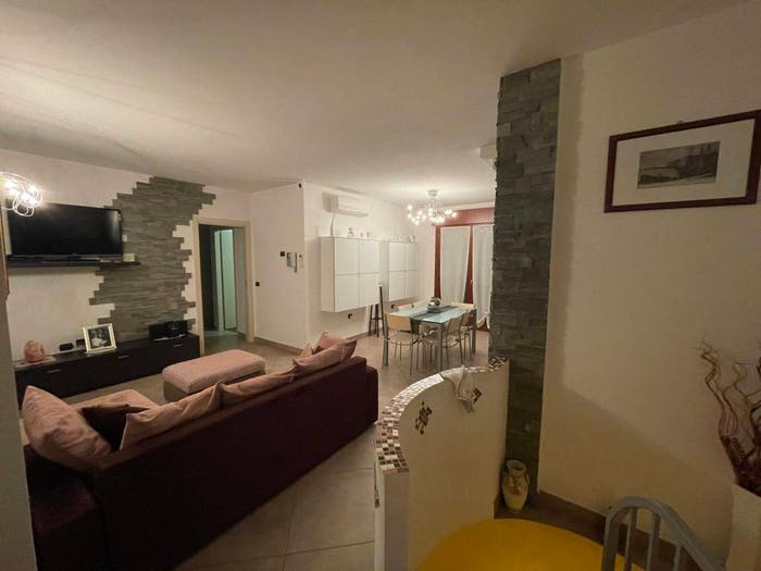 Appartamento con 6 locali in vendita in Piazza Felice Orsini, Centro, Meldola