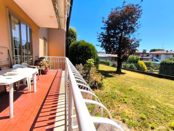 Appartamento quadrilocale in vendita in Via Pier Amato Perretta, Centro, Olgiate Comasco
