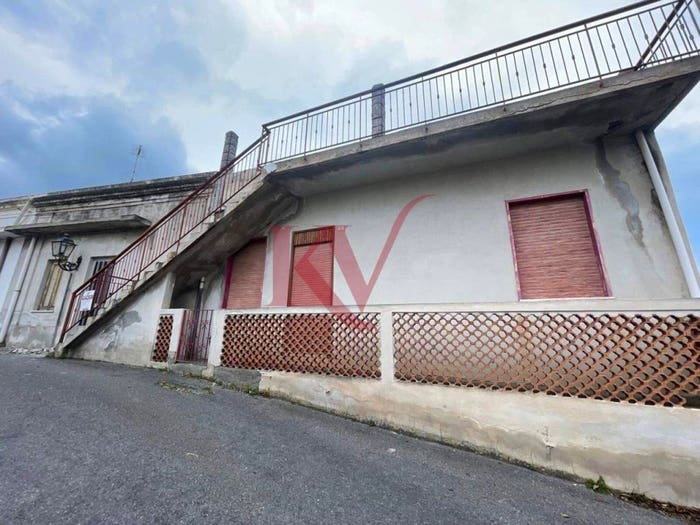 Casa con 6 locali in vendita in Largo I Piliere, Acquaficara, Barcellona Pozzo di Gotto