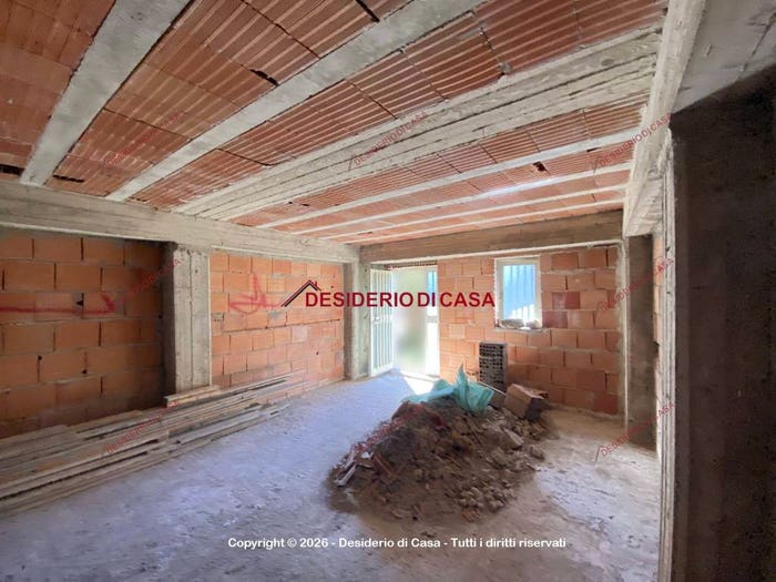 Casa trilocale in vendita in Via Piano Rinazzo, Galati Mamertino