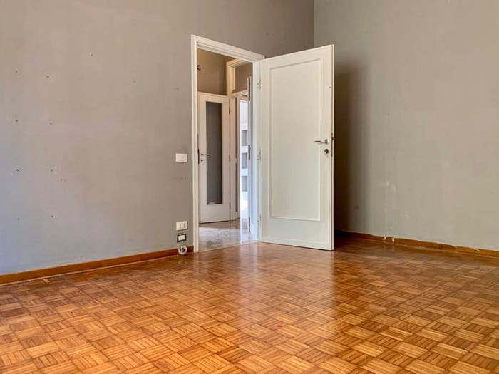 Appartamento con 5 locali in vendita in Via Elbano Gasperi, Campo di Marte, Firenze