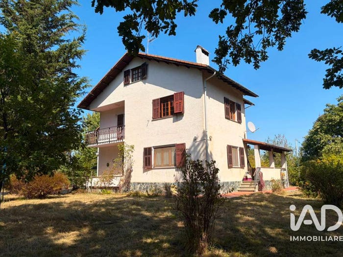 Casa con 6 locali in vendita in Via Pian del Faggio, Bianchina, Tiglieto