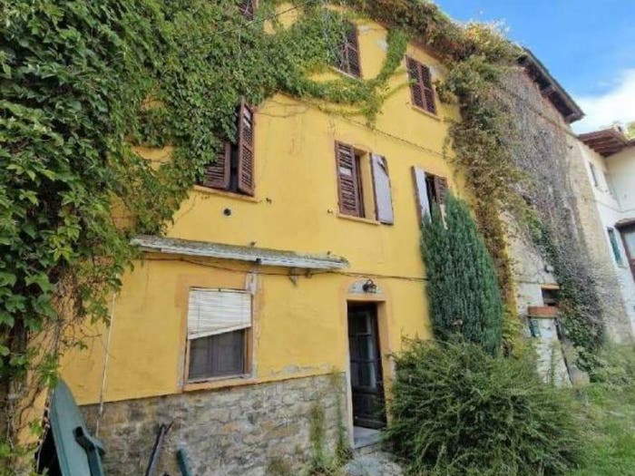 Casa quadrilocale in vendita in Frazione San Vito, Garbagna