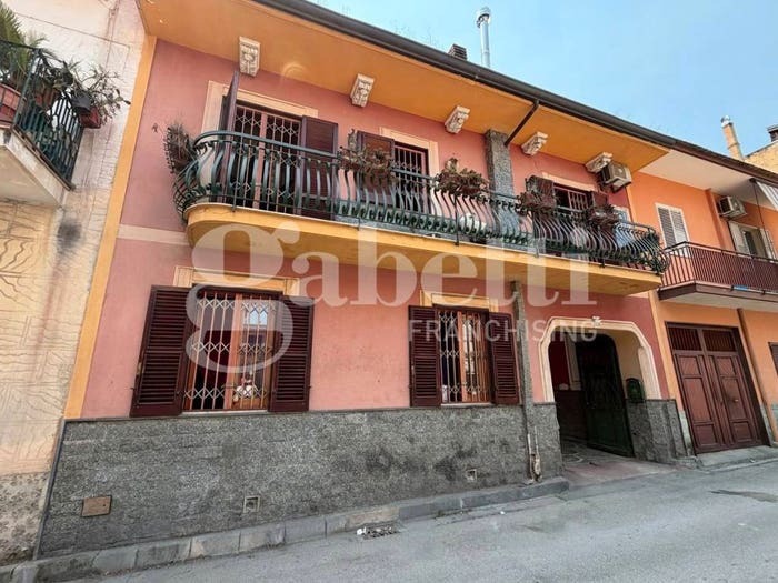 Casa con 6 locali in vendita in Via Indipendenza, Centro, Mugnano di Napoli