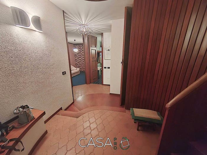 Casa con 6 locali in vendita in Piazza Giacomo Leopardi, Centro, Monte Urano