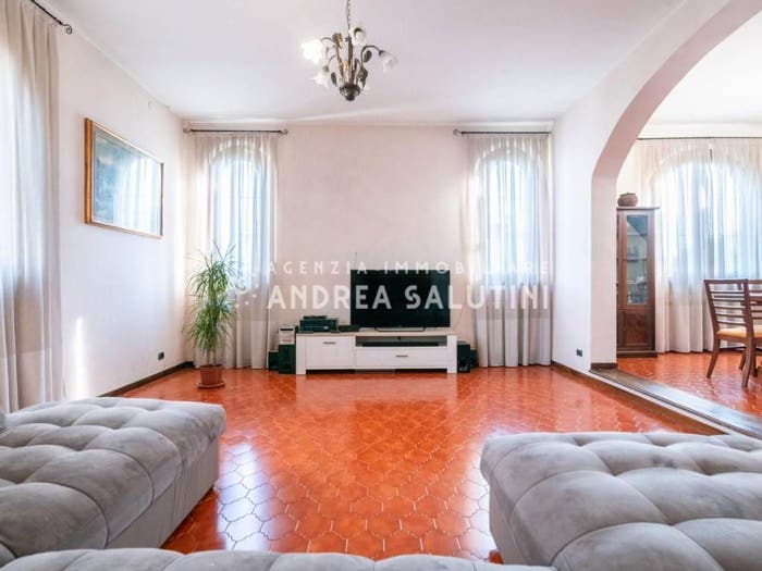 Casa con 6 locali in vendita in Via del Chiesino, Villaggi Bellaria, Pontedera
