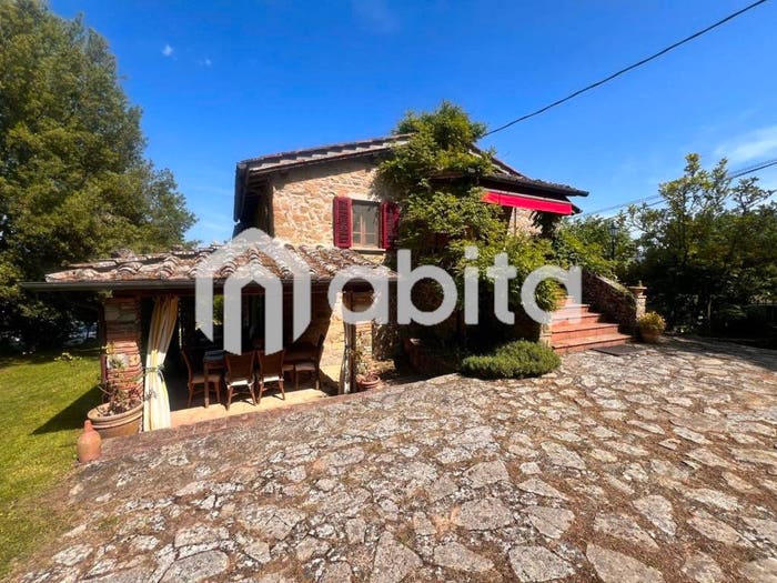 Casa con 6 locali in vendita in Via di Duddova, Bucine