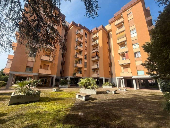 Casa con 5 locali in vendita in Via Sabotino, Centro, Aprilia