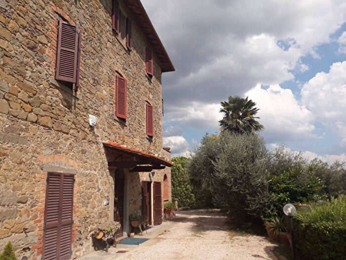 Casa con 5 locali in vendita in Via George Byron, Tuoro sul Trasimeno