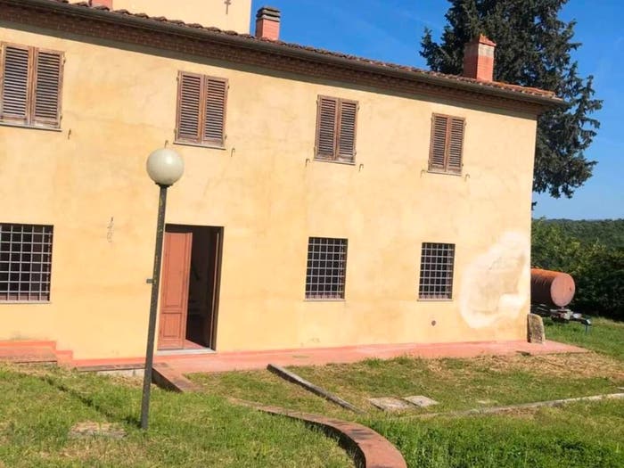 Casa con 6 locali in vendita in Località Montefalconi, Poggibonsi