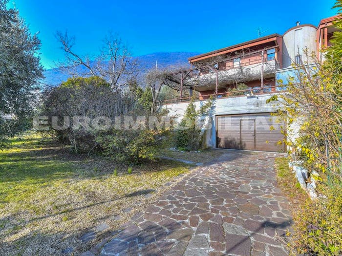 Casa con 6 locali in vendita in Via Puccini, Centro, Botticino