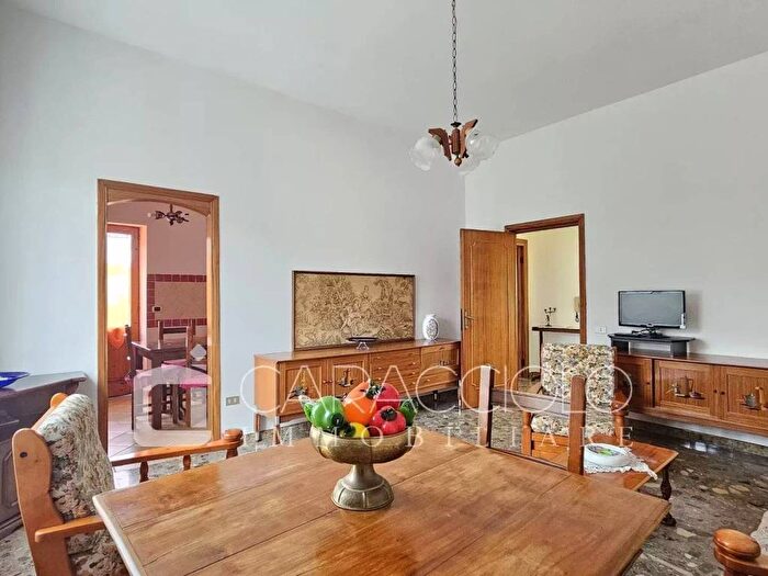 Appartamento con 5 locali in vendita in Centro, Padru