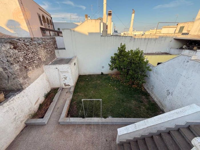 Appartamento con 6 locali in vendita in Via Chiesa, Montesardo, Alessano