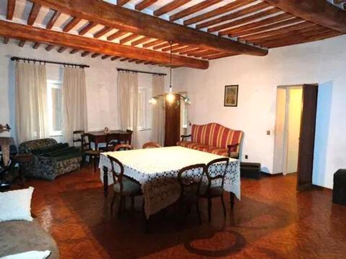 Casa con 6 locali in vendita in Via Vecchia Di Ruota, Colle di Compito Castelvecchio, Capannori