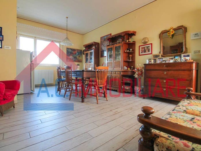 Appartamento trilocale in vendita in Via Carugo, Centro, Mornago