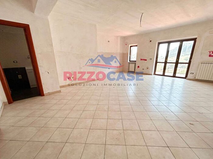 Appartamento quadrilocale in vendita in Via II Acqua di Vale, Rossano, CoriglianoRossano