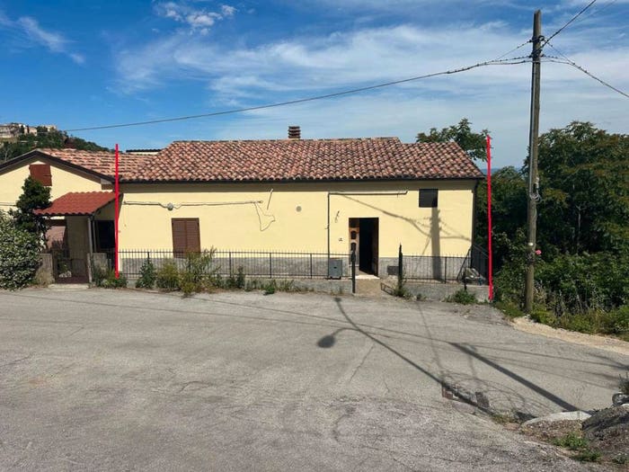 Casa trilocale in vendita in Contrada San Sebastiano, Villa Celiera
