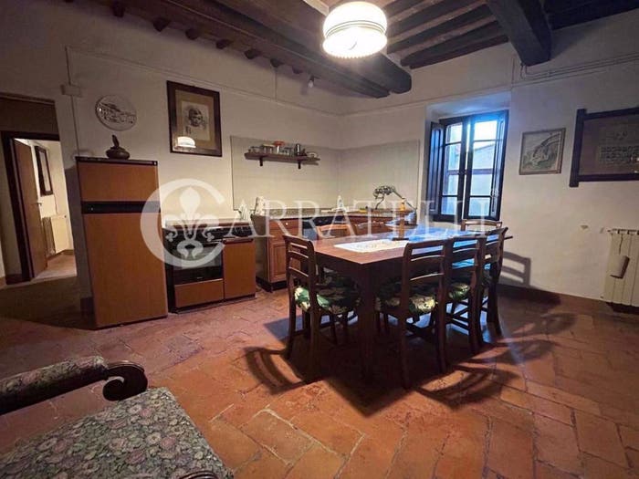 Appartamento con 5 locali in vendita in Via Finoglio, Centro, Cetona