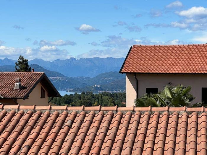 Appartamento trilocale in vendita in Via Valle, Centro, Borgo Ticino