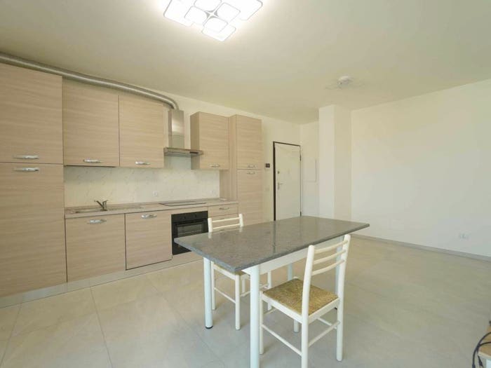 Appartamento trilocale in affitto in Via Alfredo Binda, Fiumicino, Gatteo