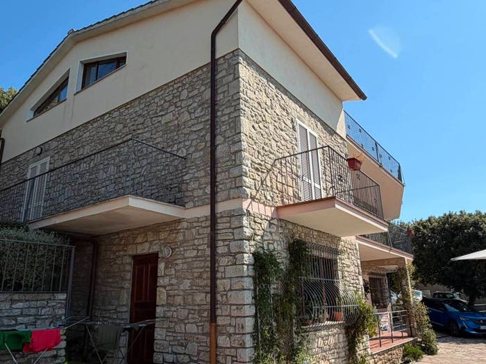 Casa con 6 locali in vendita in Via della Pozzolana, Città della Domenica Monte Malbe, Perugia
