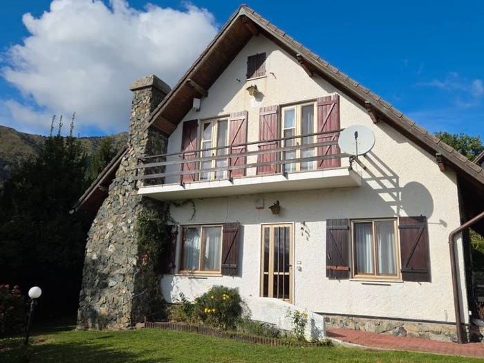 Casa con 6 locali in vendita in VIA VOLPE, Cravasco, Campomorone