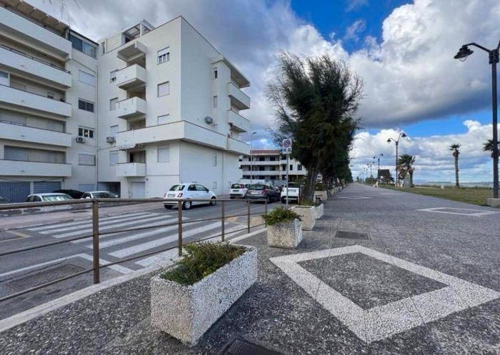 Appartamento trilocale in vendita in Via Lungomare Nauloco, Venetico Marina, Venetico