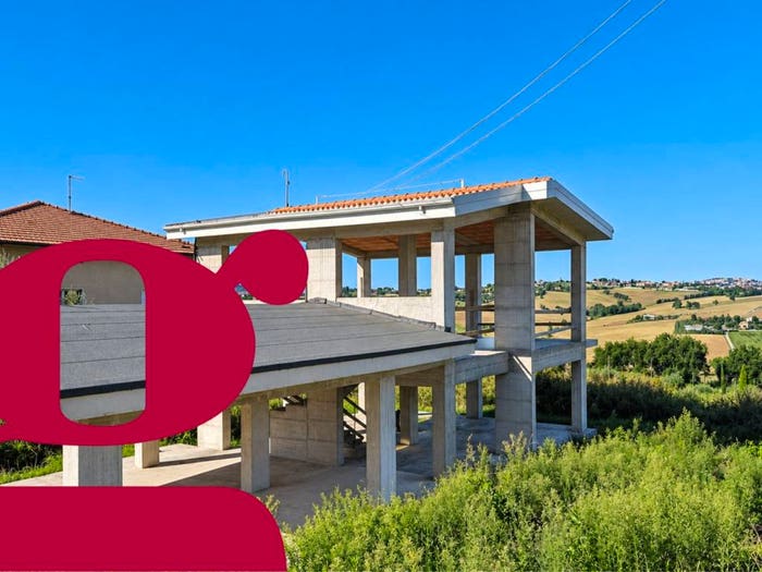 Casa con 6 locali in vendita in Via Podgora, Osimo