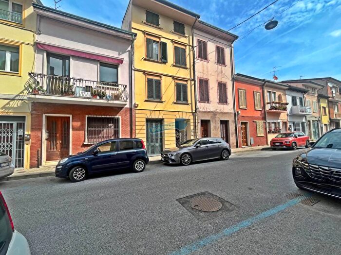 Appartamento con 6 locali in vendita in via cavallotti, Centro, Viareggio