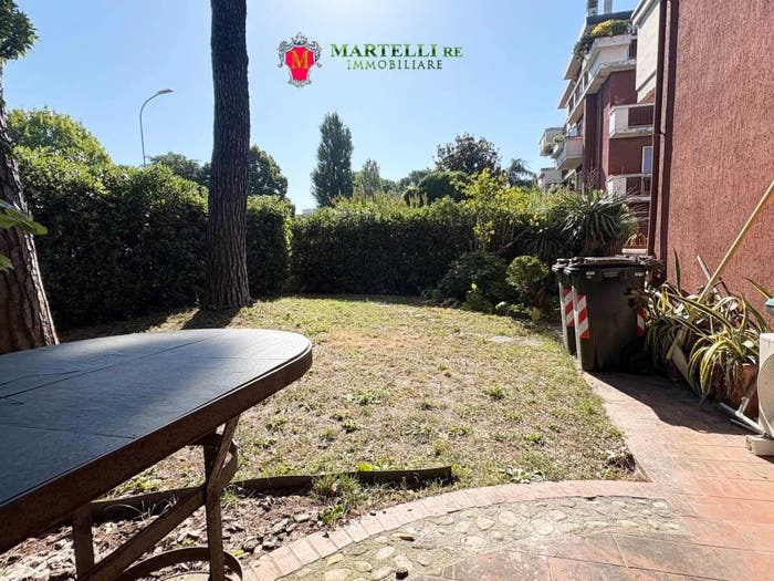 Appartamento con 5 locali in vendita in Piazza Aldo Moro, Centro, Campi Bisenzio